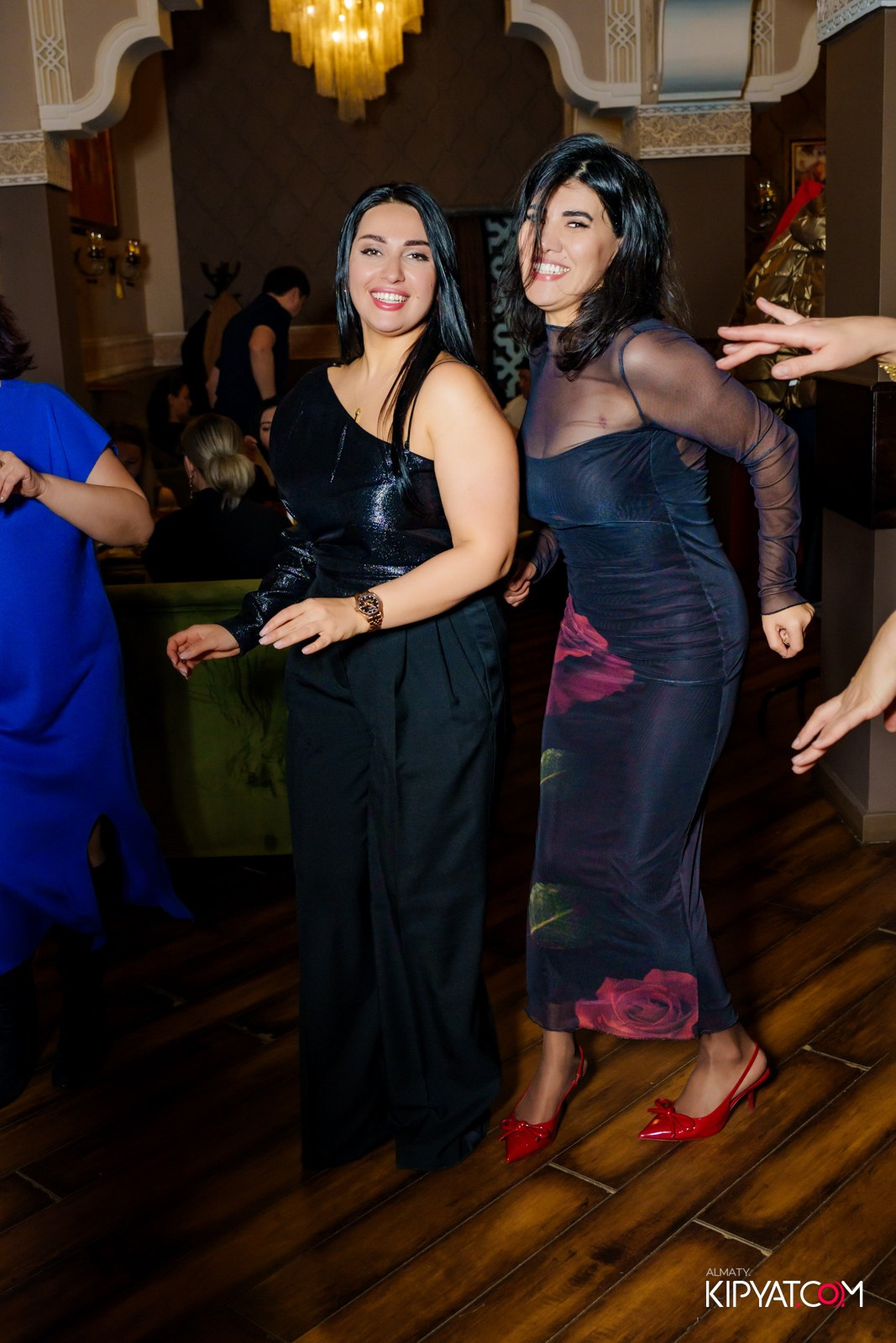 РЕСТОРАН NARSHARAB. КИПЯТКОМ АЛМАТЫ!