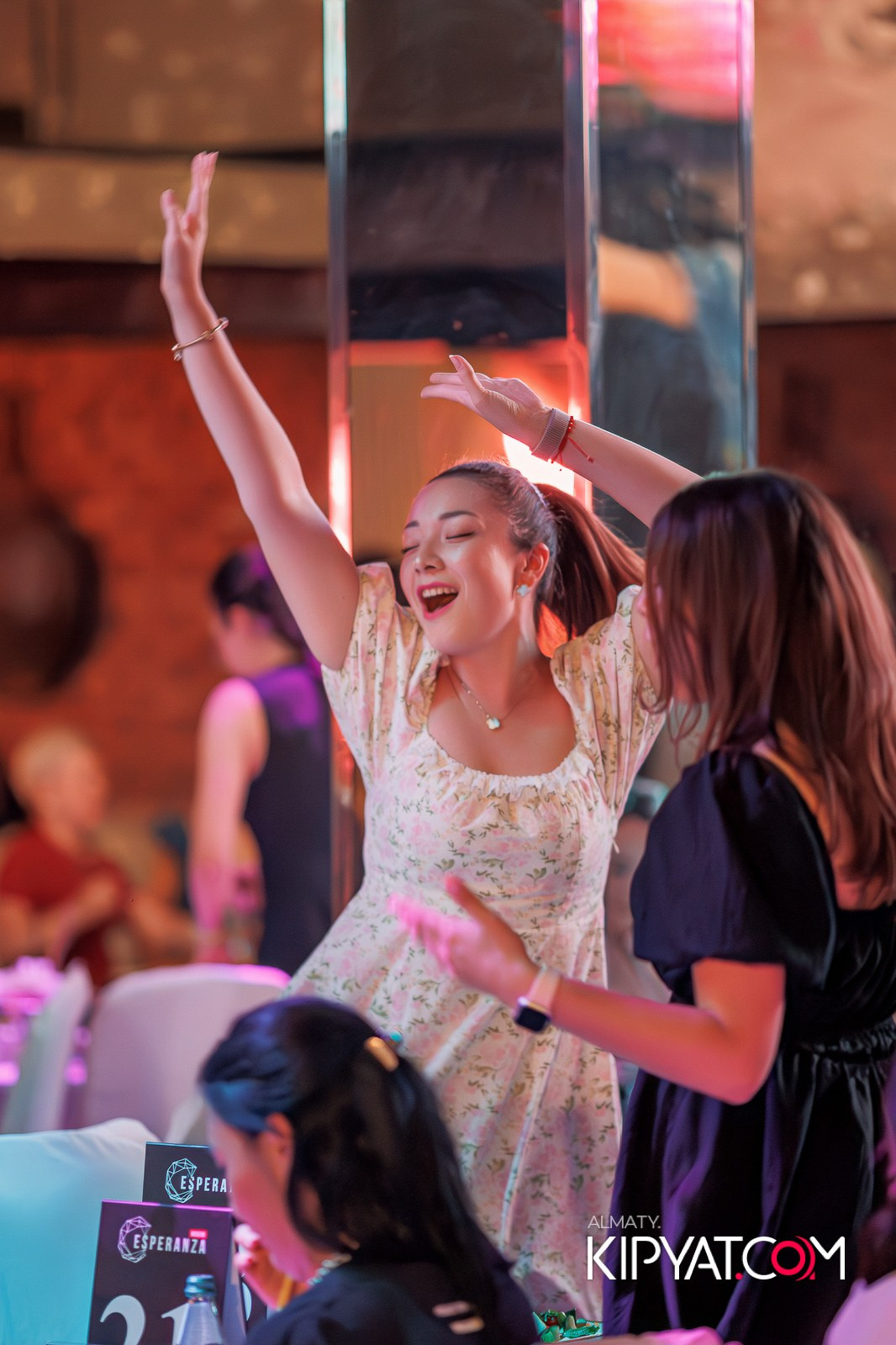 МУЗЫКАЛЬНОЕ ЛОТО В HIT RETRO. КИПЯТКОМ АЛМАТЫ!