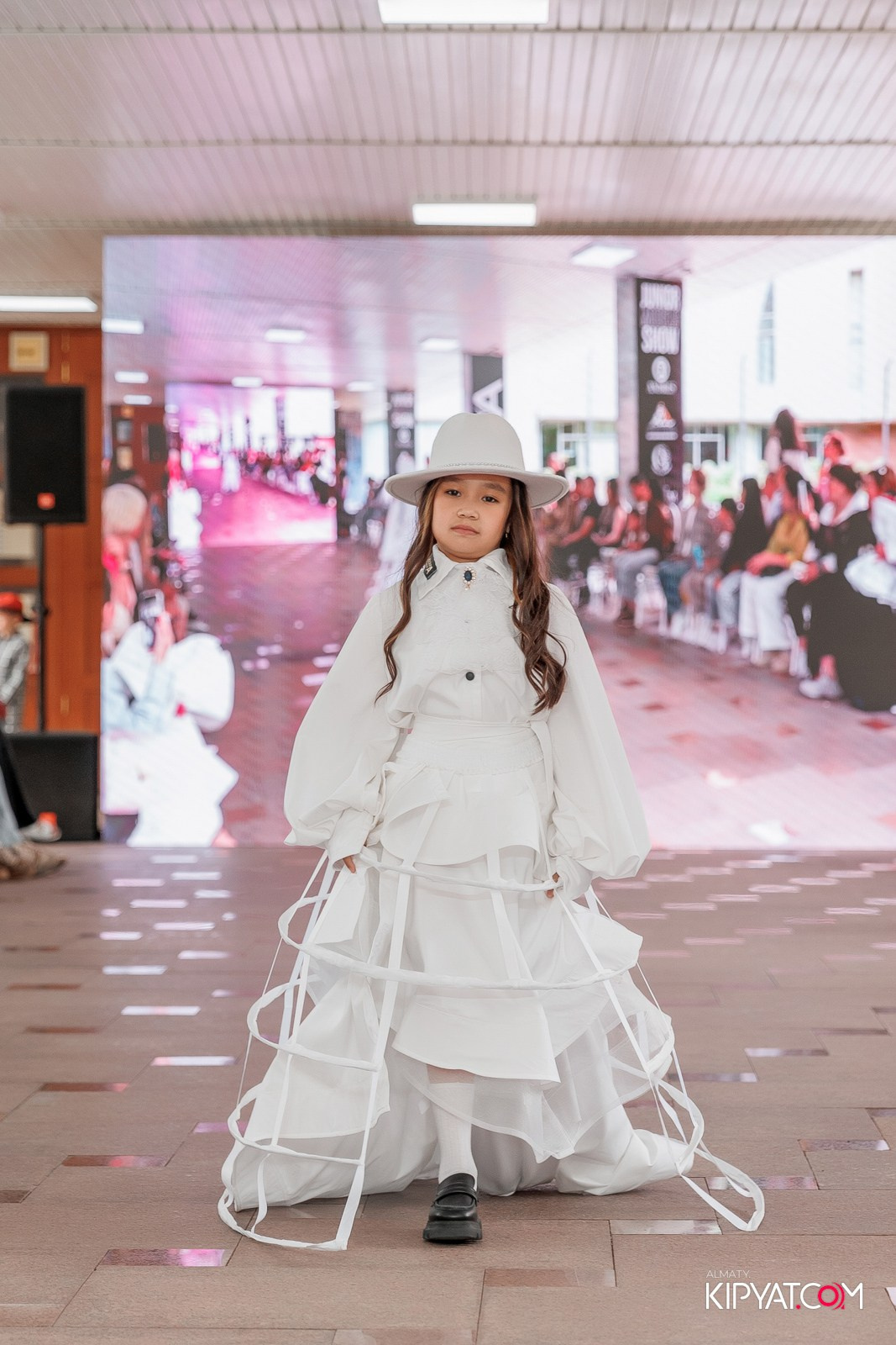JUNIOR FASHION SHOW. КИПЯТКОМ АЛМАТЫ!