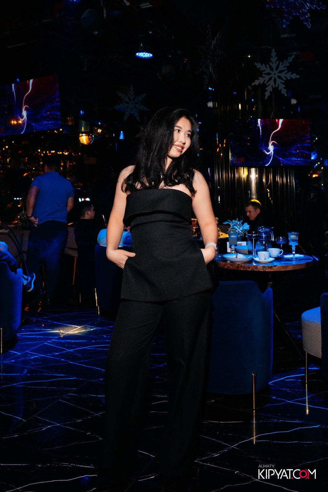 MOOD KARAOKE & TERRACE. КИПЯТКОМ АЛМАТЫ!