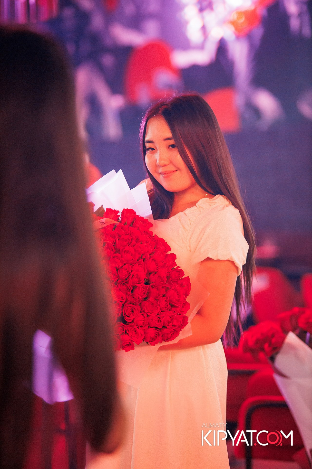 Friends bar & terrace. КИПЯТКОМ АЛМАТЫ!