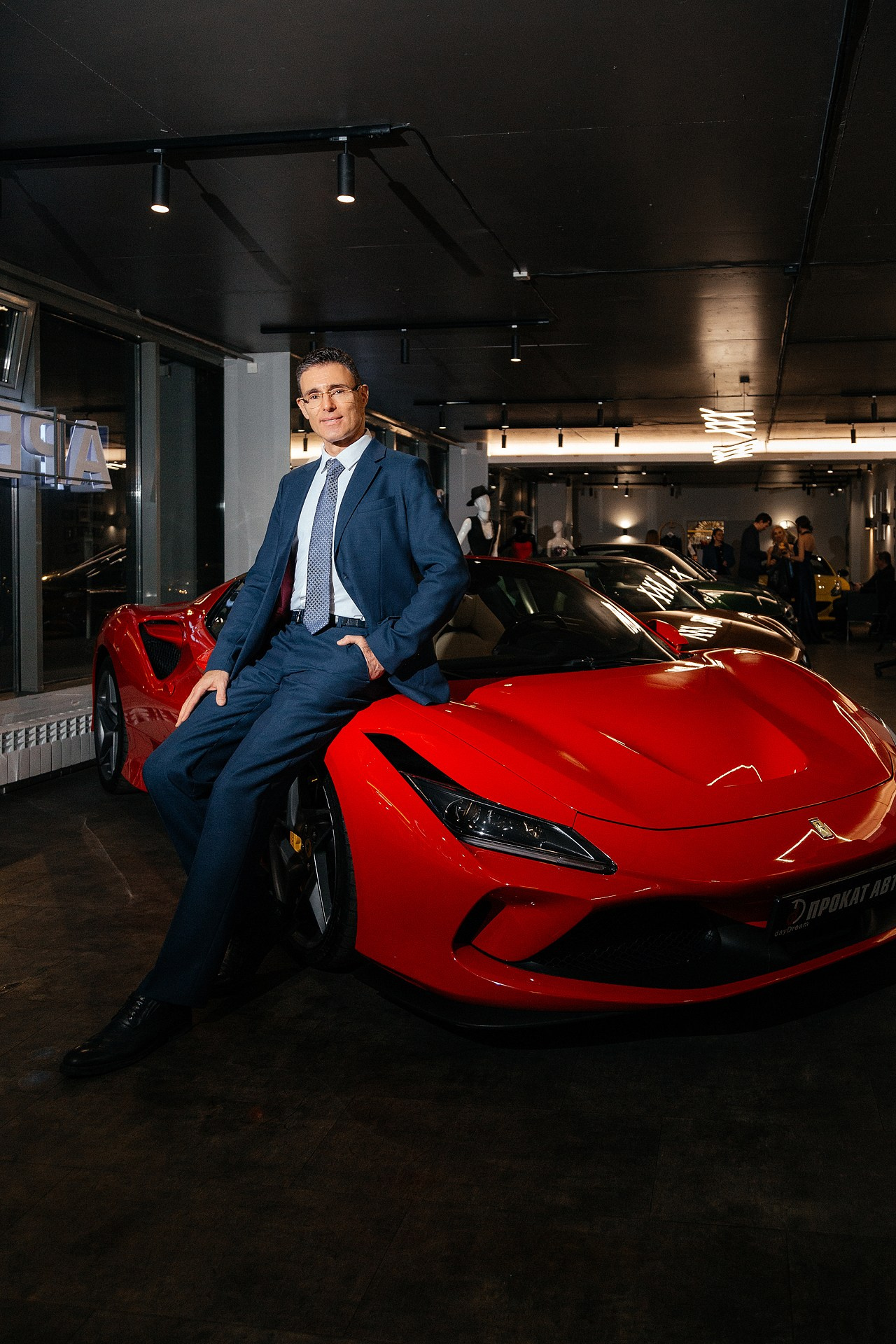 Репортаж в автосалоне. Светский фотограф Санкт-Петербург и ЛО