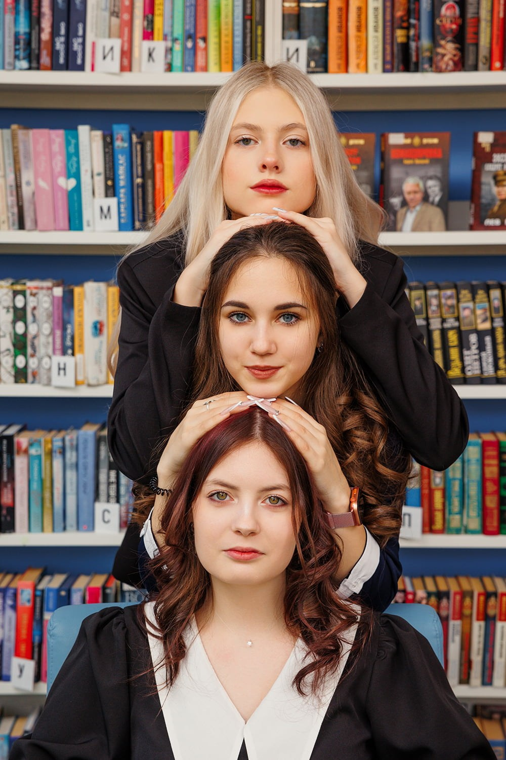 Выпускные альбомы для 9 класса Боготол. СИГМА | Студия выпускных альбомов Красноярск