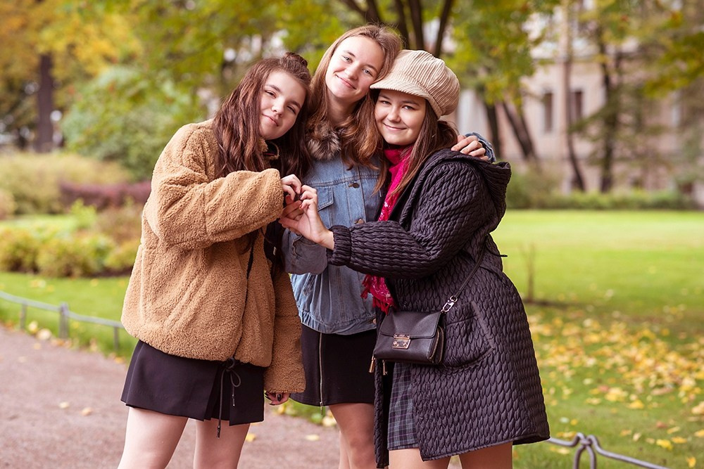 В школе. Выпускные альбомы СПБ. Фотограф в Садик и Школу