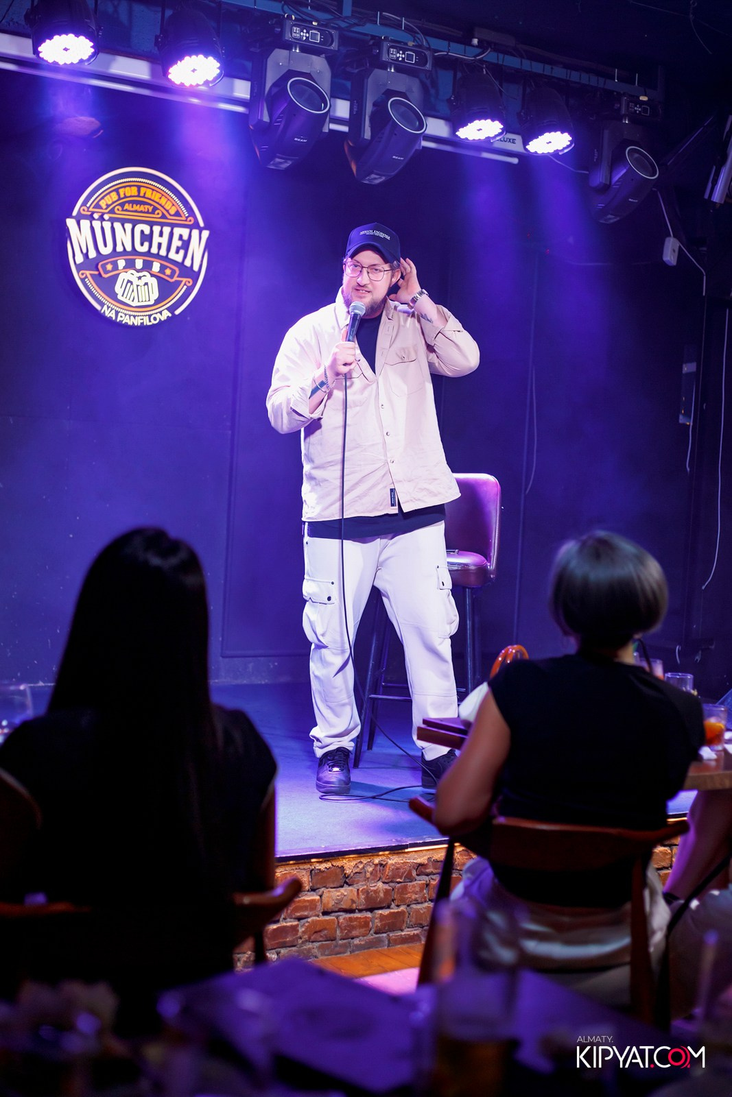 STAND UP КОНЦЕРТ АЛЕКСАНДРА МЕРКУЛЬ. КИПЯТКОМ АЛМАТЫ! Фотосъемка мероприятий в Алматы