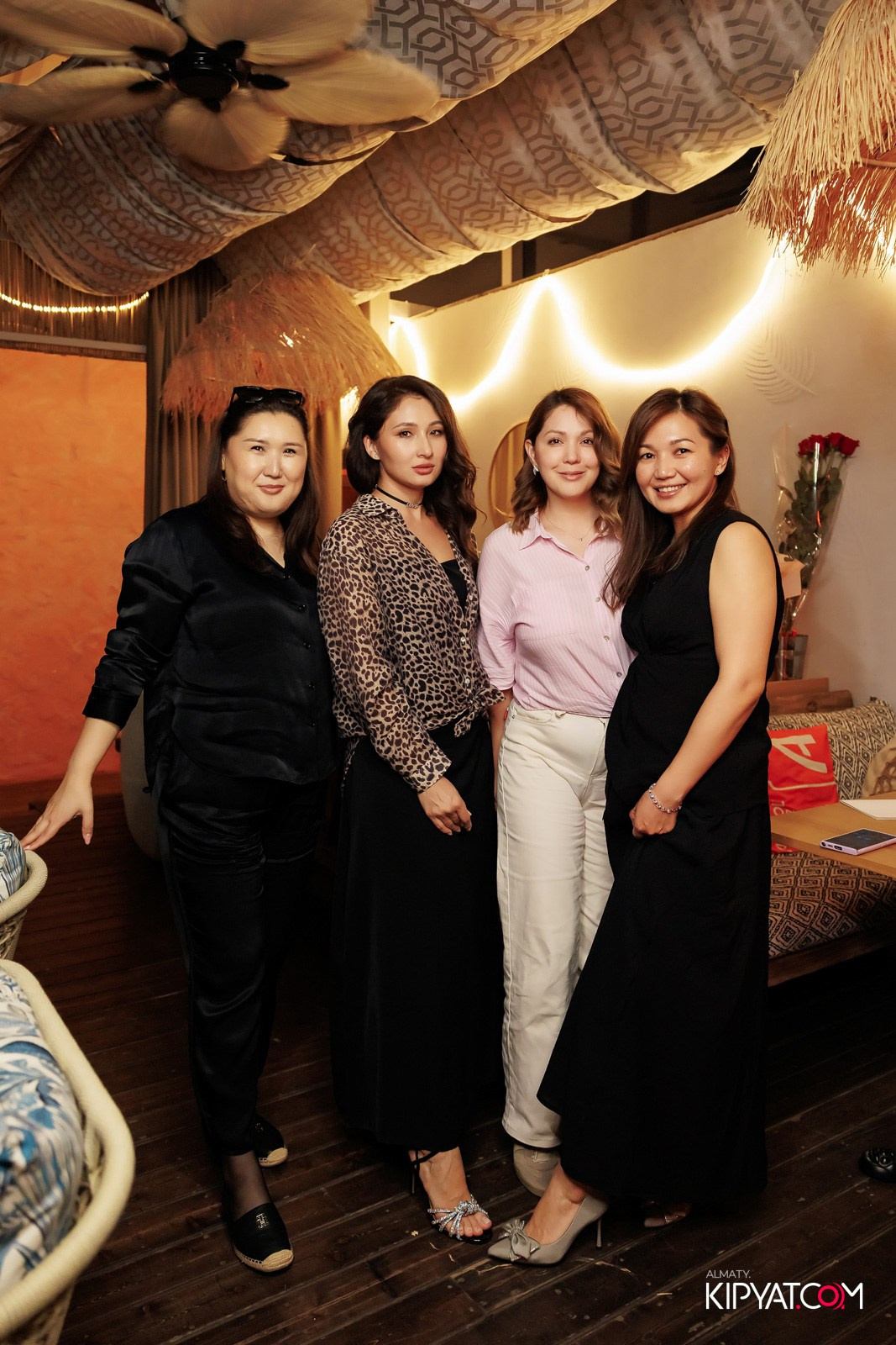 ŚANTI SUMMER TERRACE. КИПЯТКОМ АЛМАТЫ!