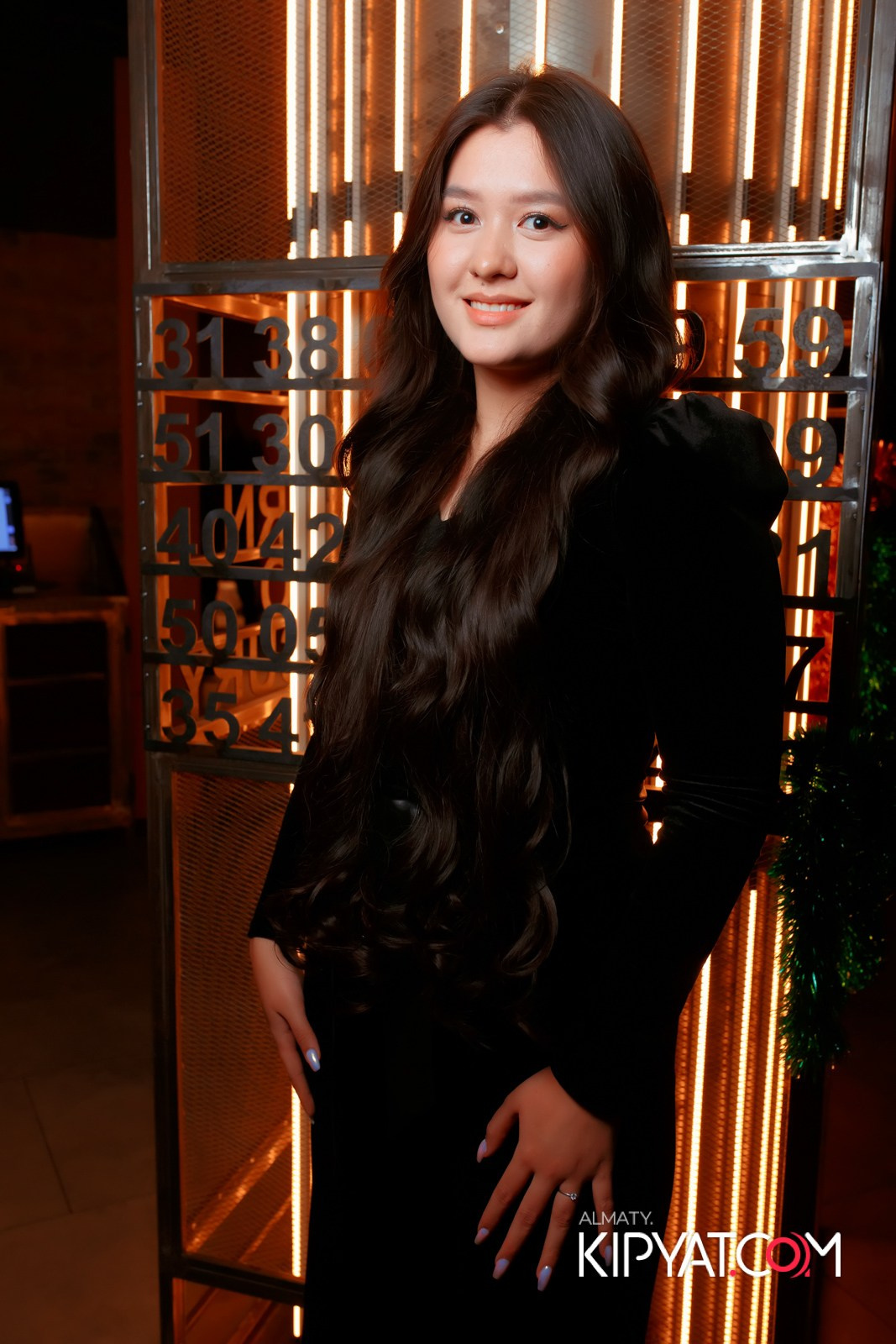 SPACE LOUNGE BAR. КИПЯТКОМ АЛМАТЫ!