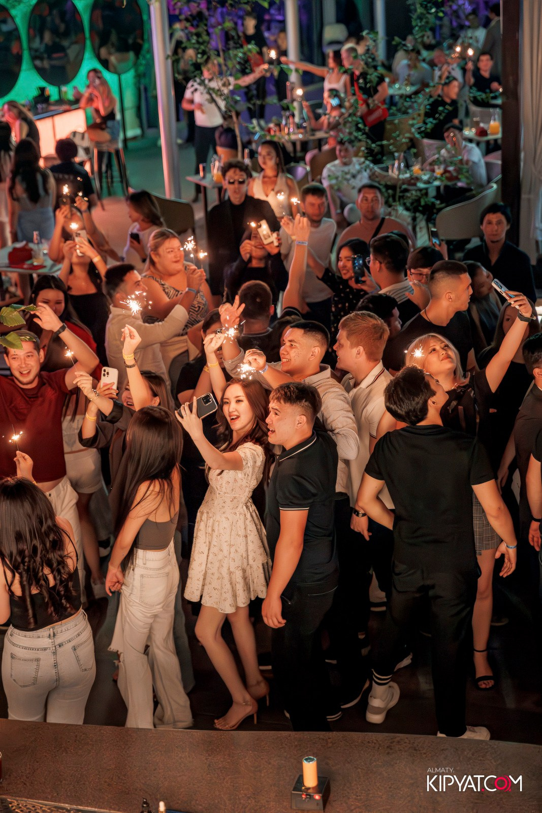 EVENT BAR. КИПЯТКОМ АЛМАТЫ!