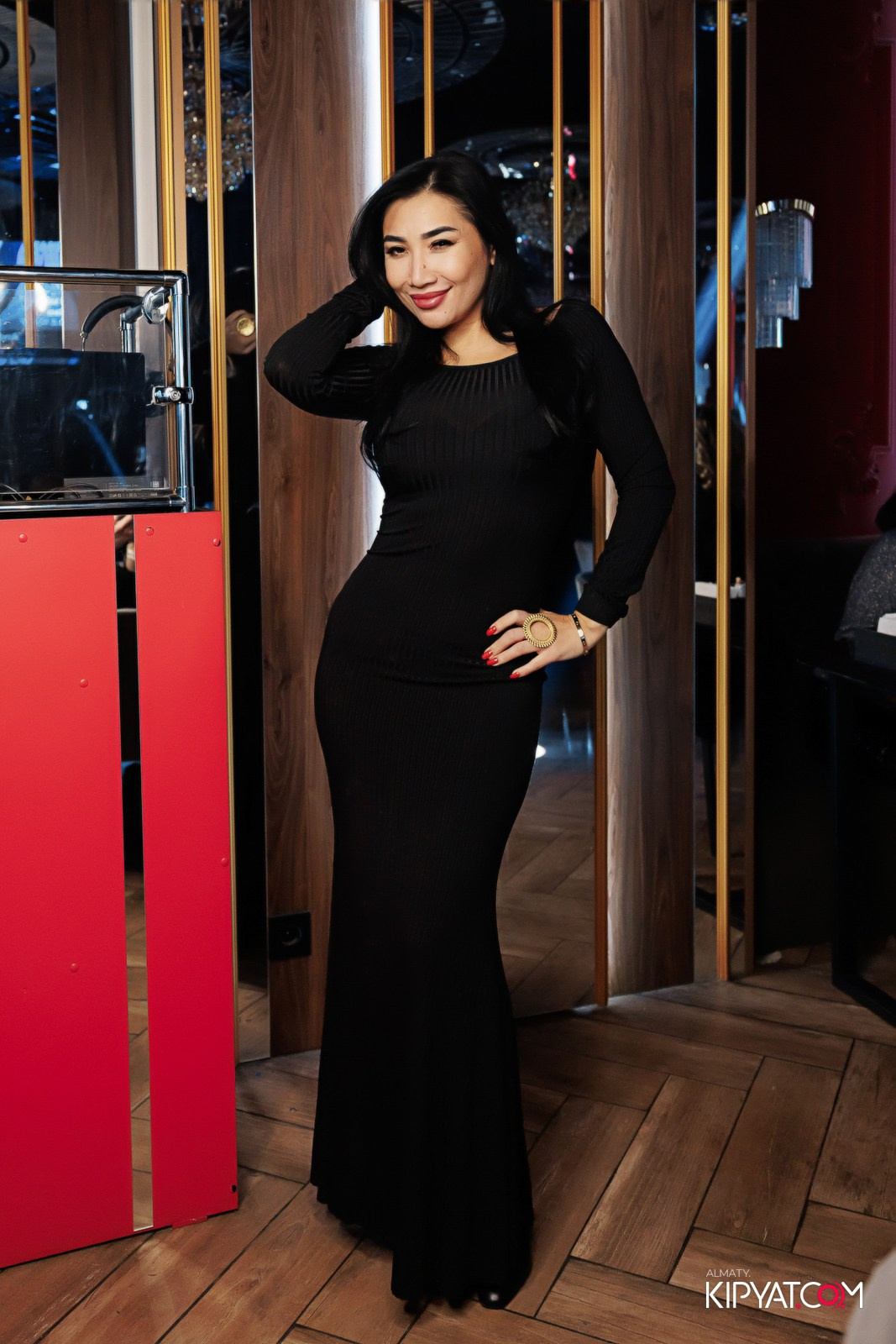 ЗАЯ, НА БИС. КИПЯТКОМ АЛМАТЫ!