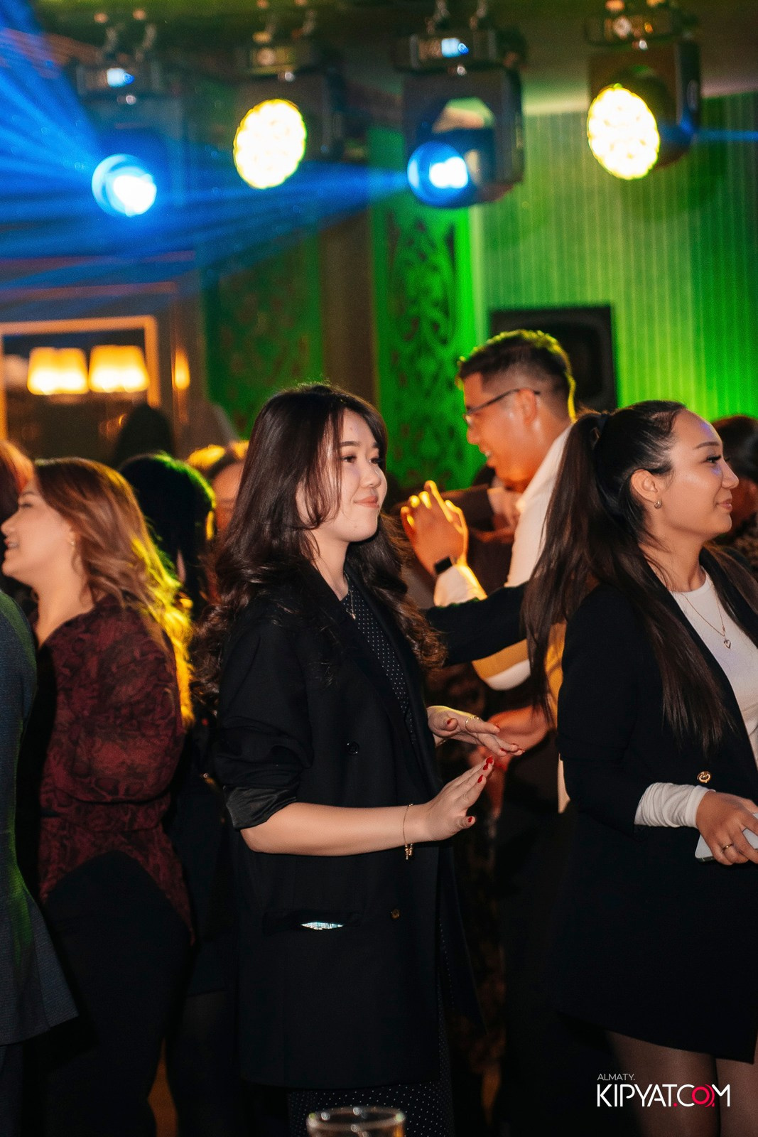 РЕСТОРАН ВЕСЕЛИДЗЕ НА АБАЯ. КИПЯТКОМ АЛМАТЫ!