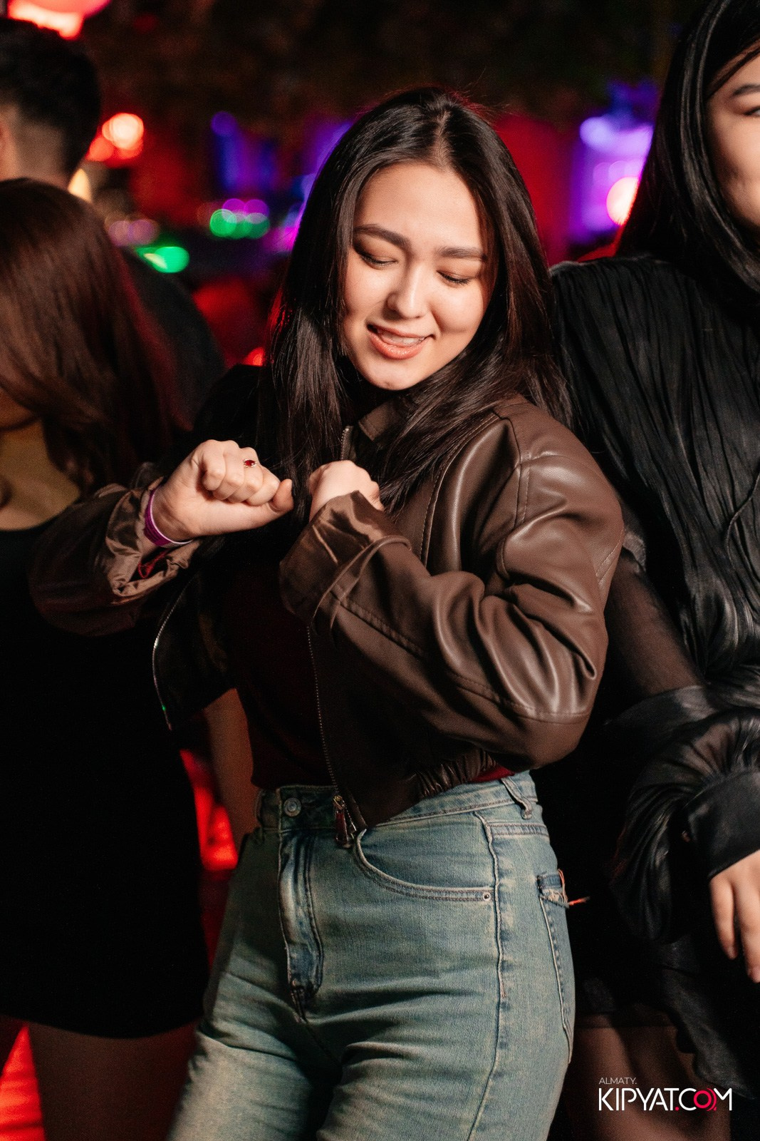 SKY BAR. КИПЯТКОМ АЛМАТЫ!