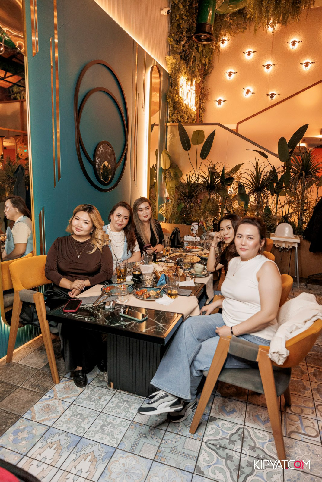 MODI RESTORANCHIK. КИПЯТКОМ АЛМАТЫ! Фотосъемка мероприятий в Алматы