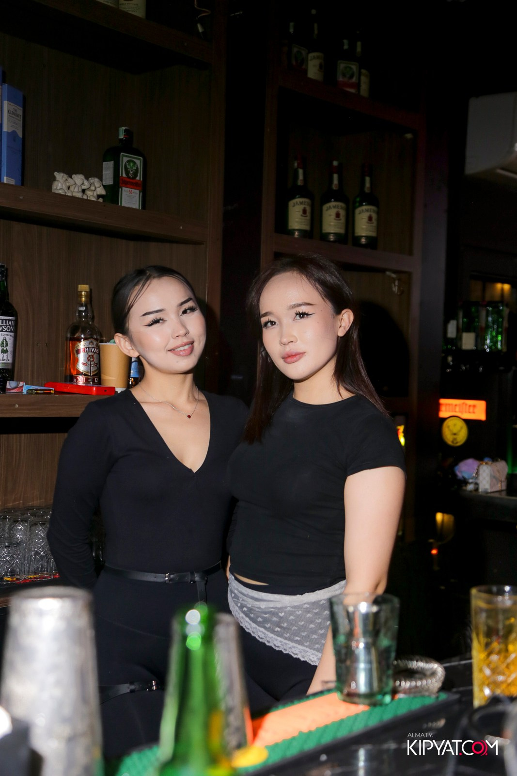 UYAT EMES BAR. КИПЯТКОМ АЛМАТЫ!