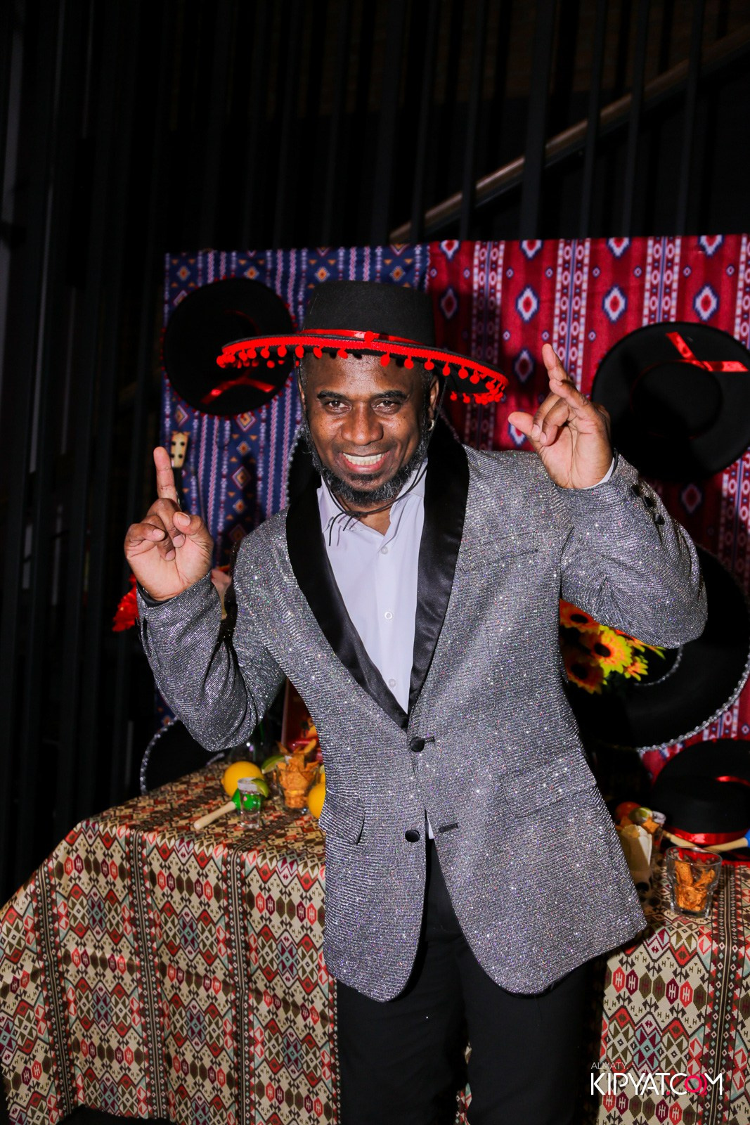 ПИНТА НА ГОГОЛЯ. КИПЯТКОМ АЛМАТЫ!