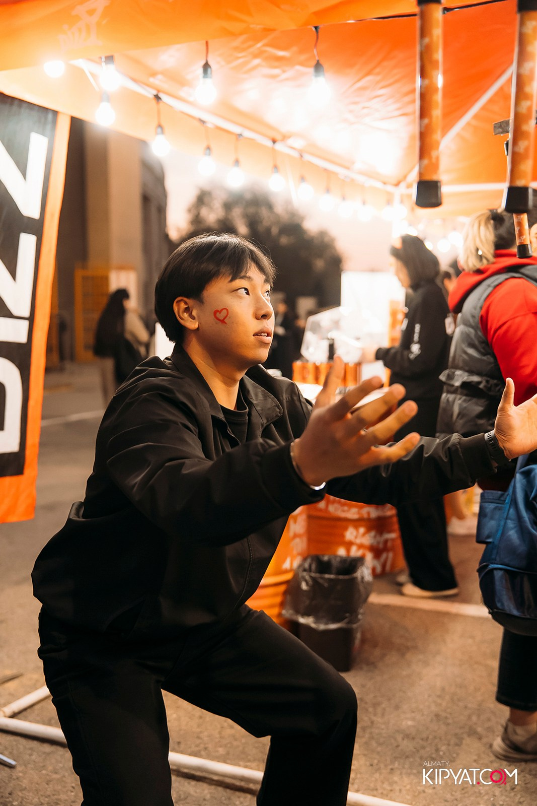 КОНЦЕРТ МИРАСА ЖУГУНУСОВА НА ЦЕНТРАЛЬНОМ СТАДИОНЕ. КИПЯТКОМ АЛМАТЫ!