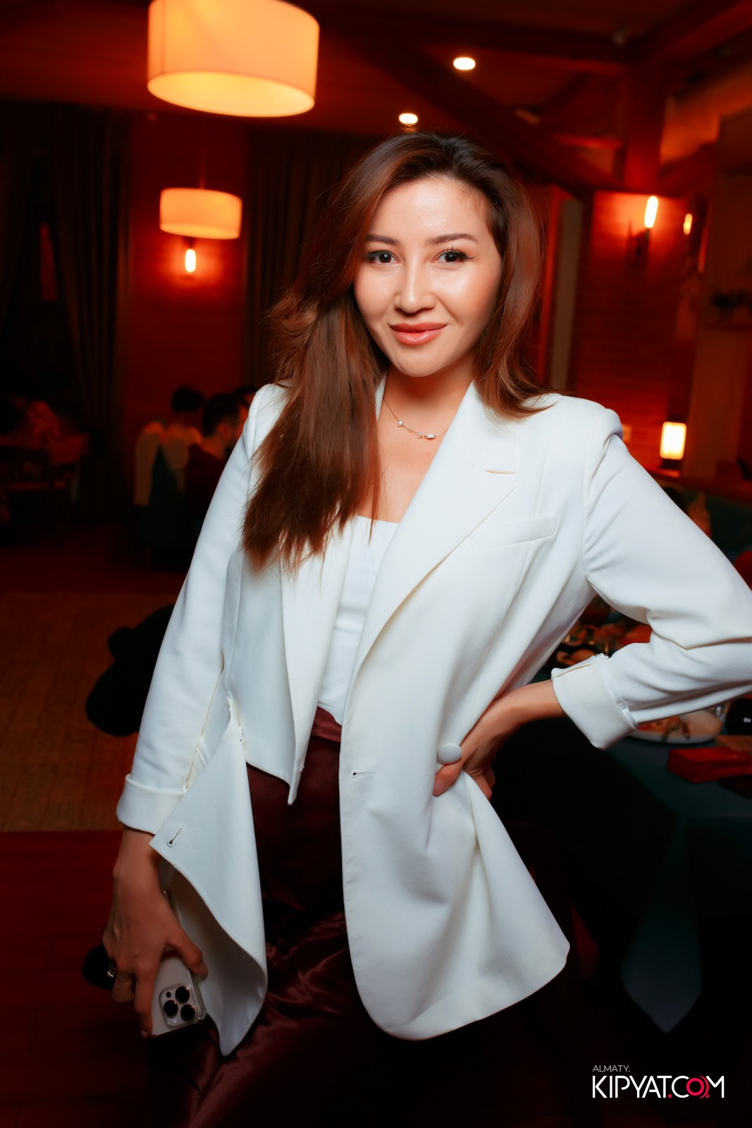 ГРУЗИНСКИЙ ДВОР НА КАБАНБАЙ БАТЫРА. КИПЯТКОМ АЛМАТЫ!