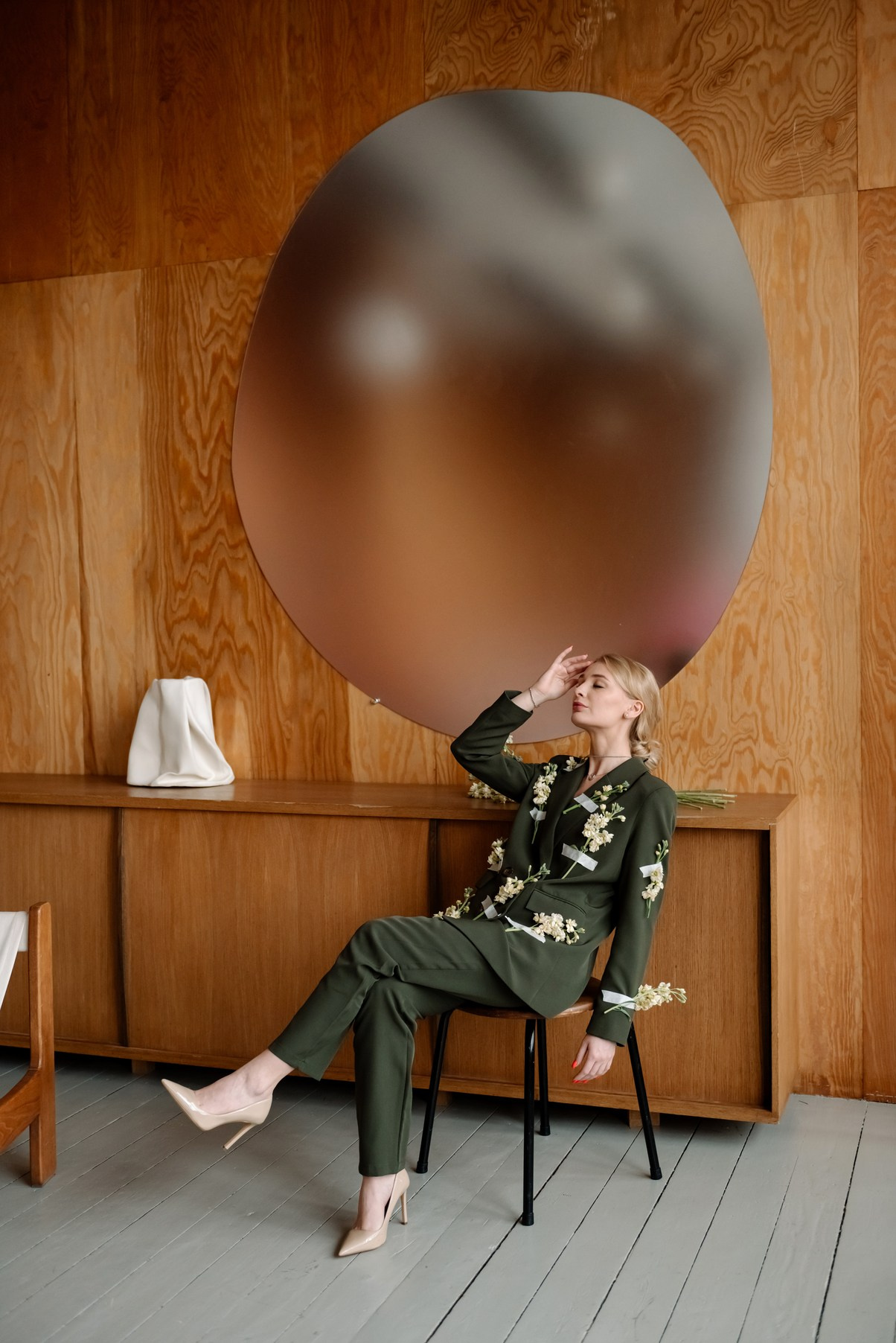 Индивидуальная. Деловой образ с цветами. Свадебный и сеейный фотограф в Санкт-Петербурге Елена Худякова