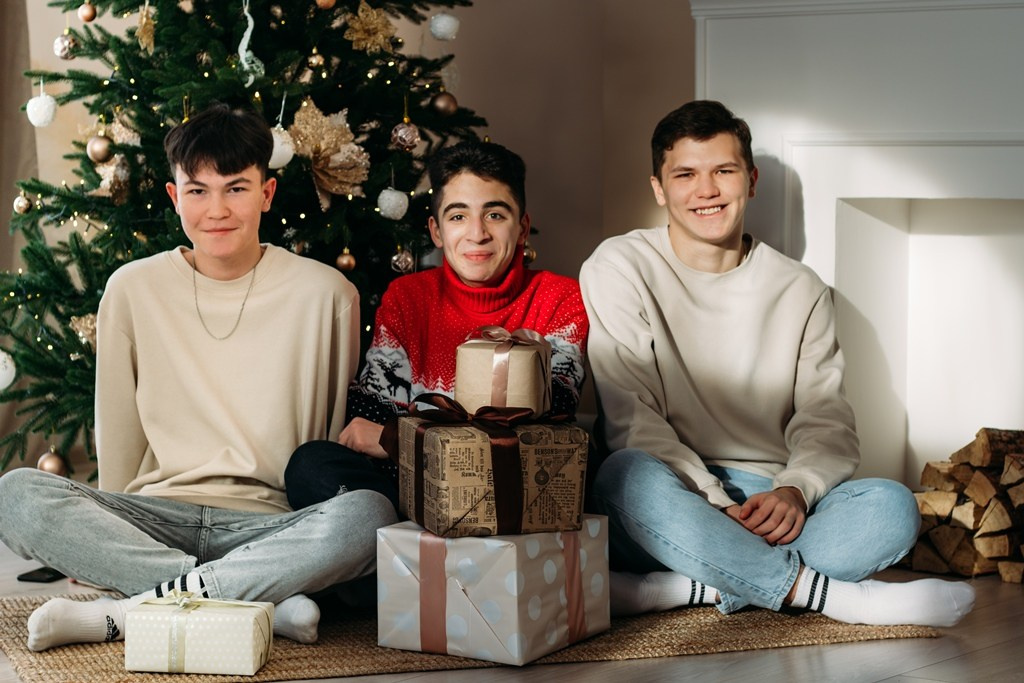 Школьники В Новогодней студии. Фотограф Бурятия. Печать фотокниг