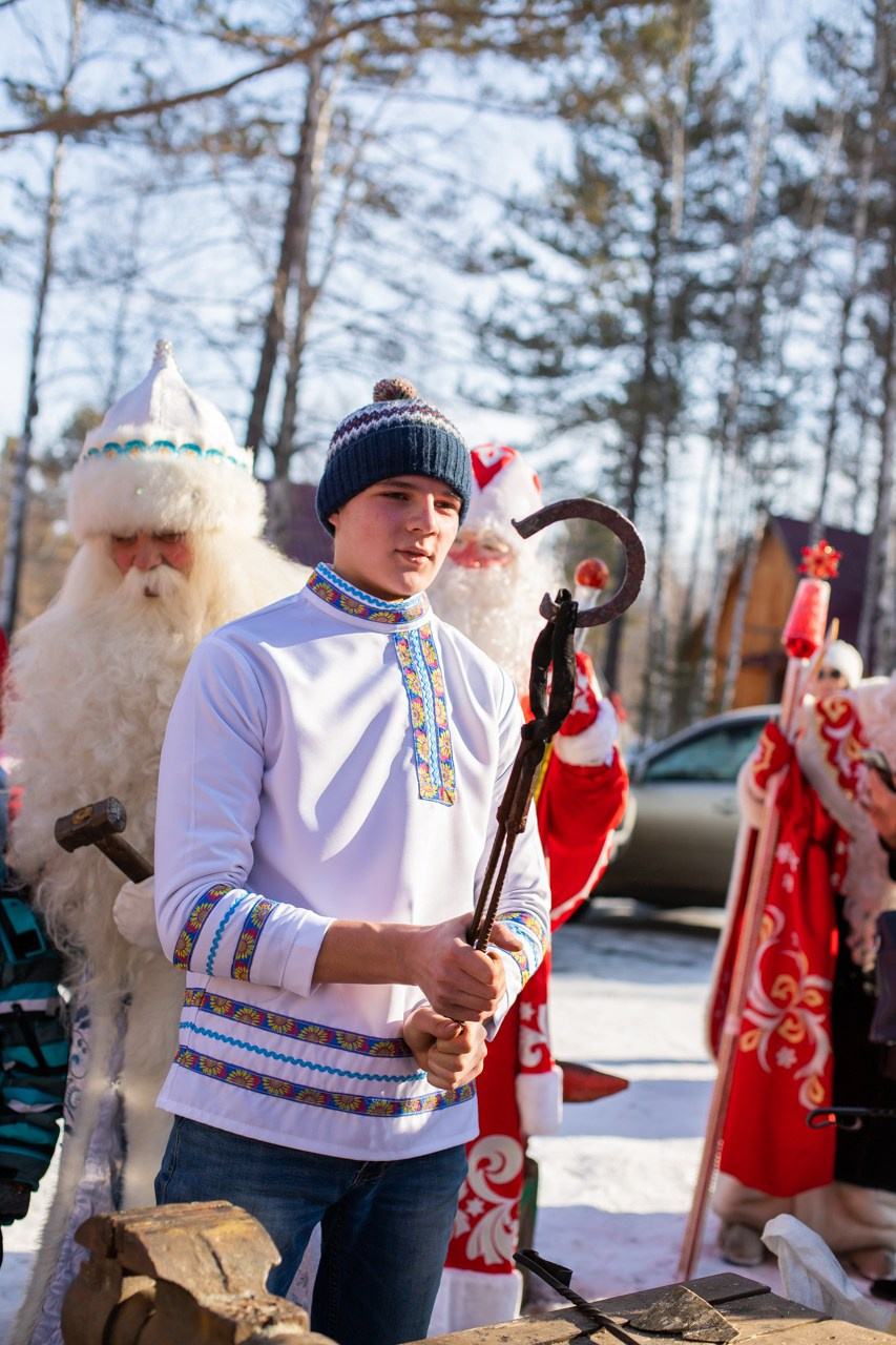 Ледяная сказка Байкала. Фотограф Наталья Кургина Слюдянка Иркутск