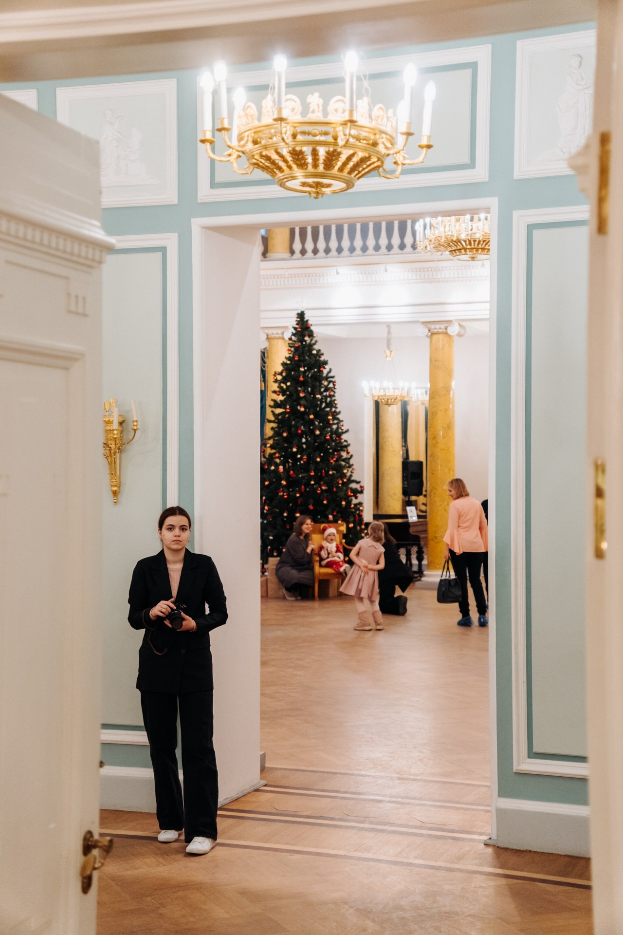 Дети | Новогодняя елка. Репортажный фотограф Санкт-Петербург