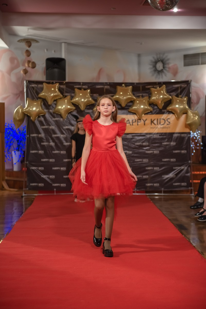 HAPPYkids дефиле санаторий Октябрьский. Семейный и коммерческий фотограф в Сочи Александр Бодунов