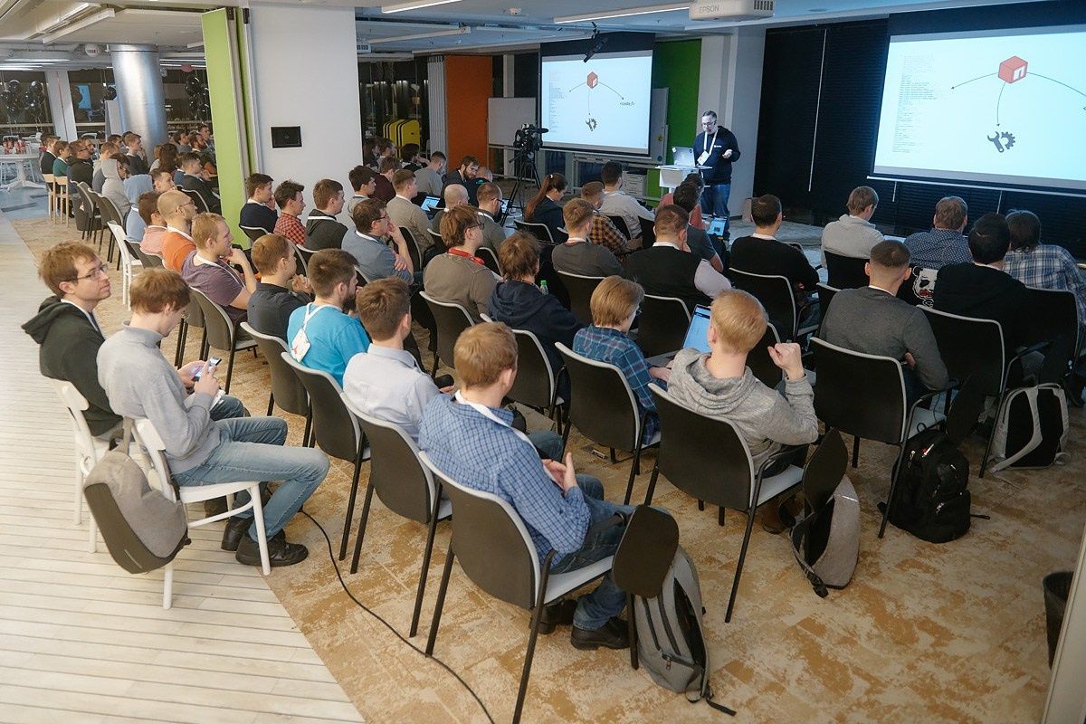 Митап в Avito. Репортажный фотограф в Москве Вадим Францев