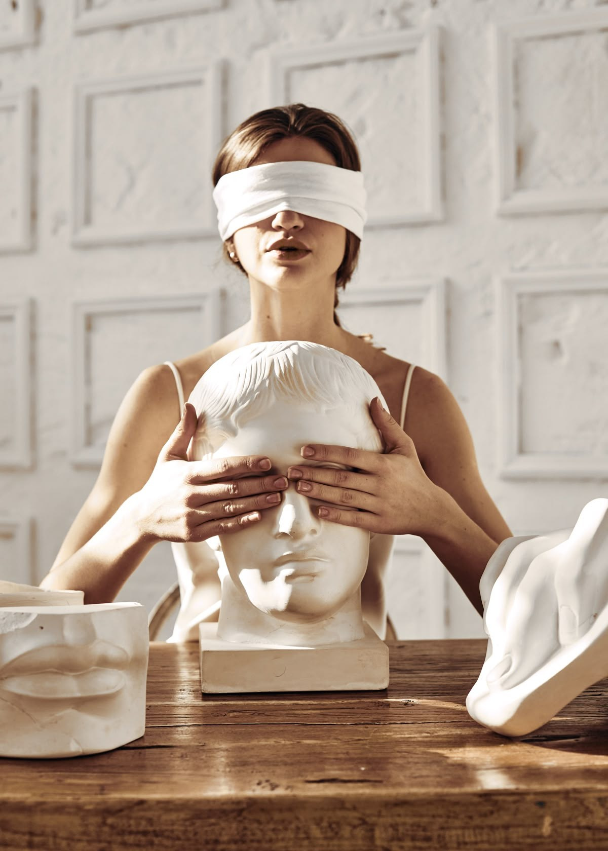 Фотосессия в студии со статуями. Александра Мельниченко/ Бегающий фотограф