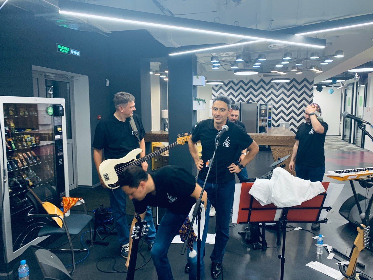 Тверь 24.12.2019. Московская кавер-группа BankBand