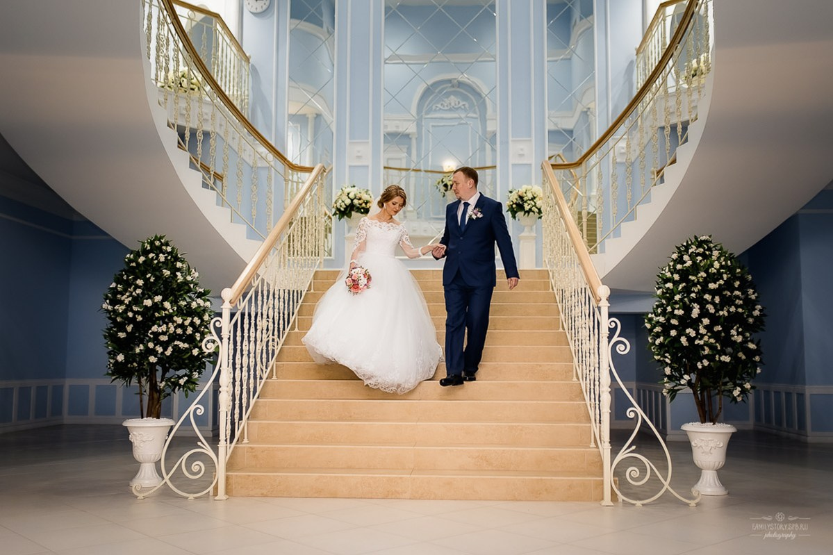 Свадебная фотосессия в интерьере: уют, фактура и свет как у старых мастеров. Свадебный фотограф — Санкт-Петербург (СПб) Питер