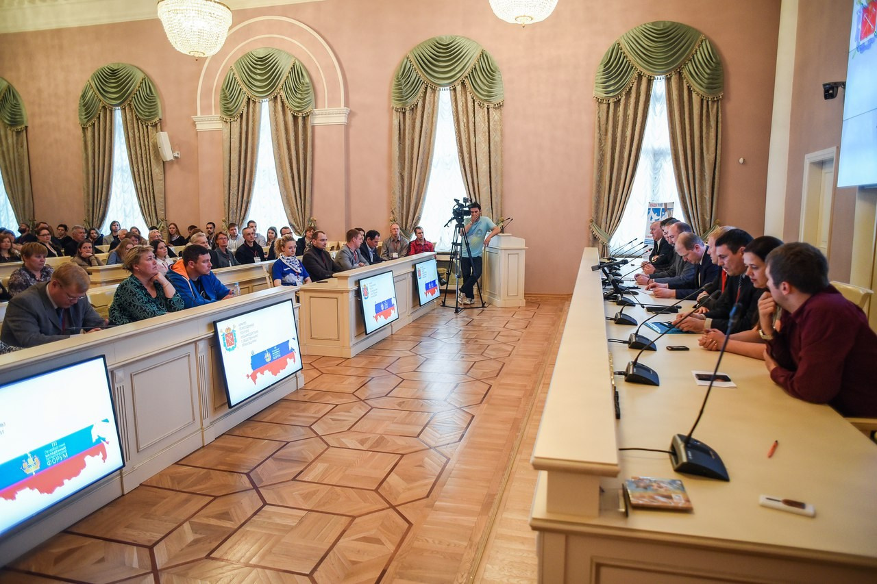 Выставки и конференции. Анастасия Петрович фотограф, фотокорреспондент в Москве и Санкт-Петербурге. Фотосъёмка репортажа, мероприятия, корпоративная съёмка, контент