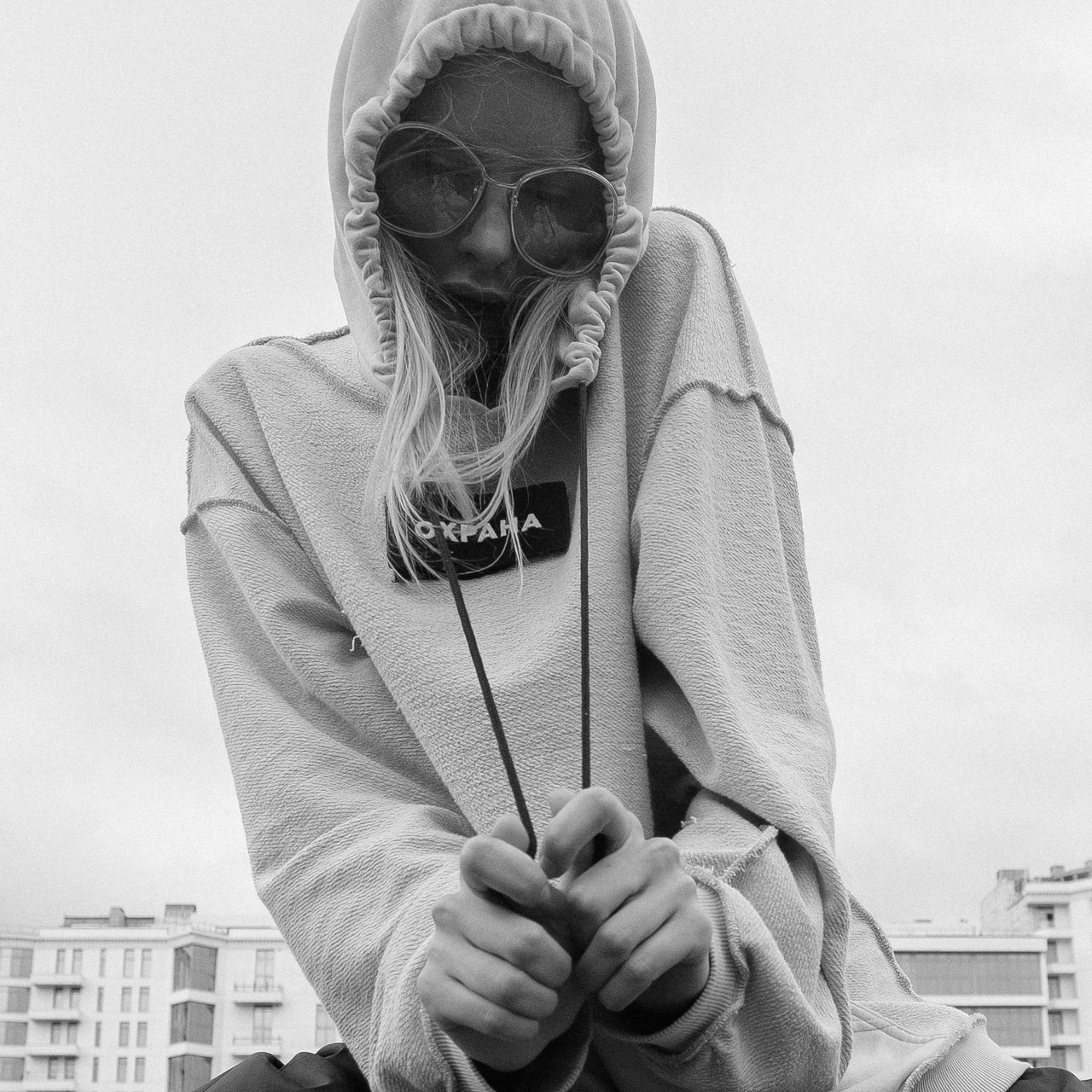 Современная концептуальная фотография о теле, уязвимости и идентичности. Визуальная практика на стиле честности, пост-иронии и искусства.Рекламная фотография, Концептуальная фотография, Современный художник, Психология, Коммерческий фотограф, Репортажный фотограф, Стрит фотография, Арт, Сюрреализм, Мобильная фотография, Снято на айфон, Дима Бурза