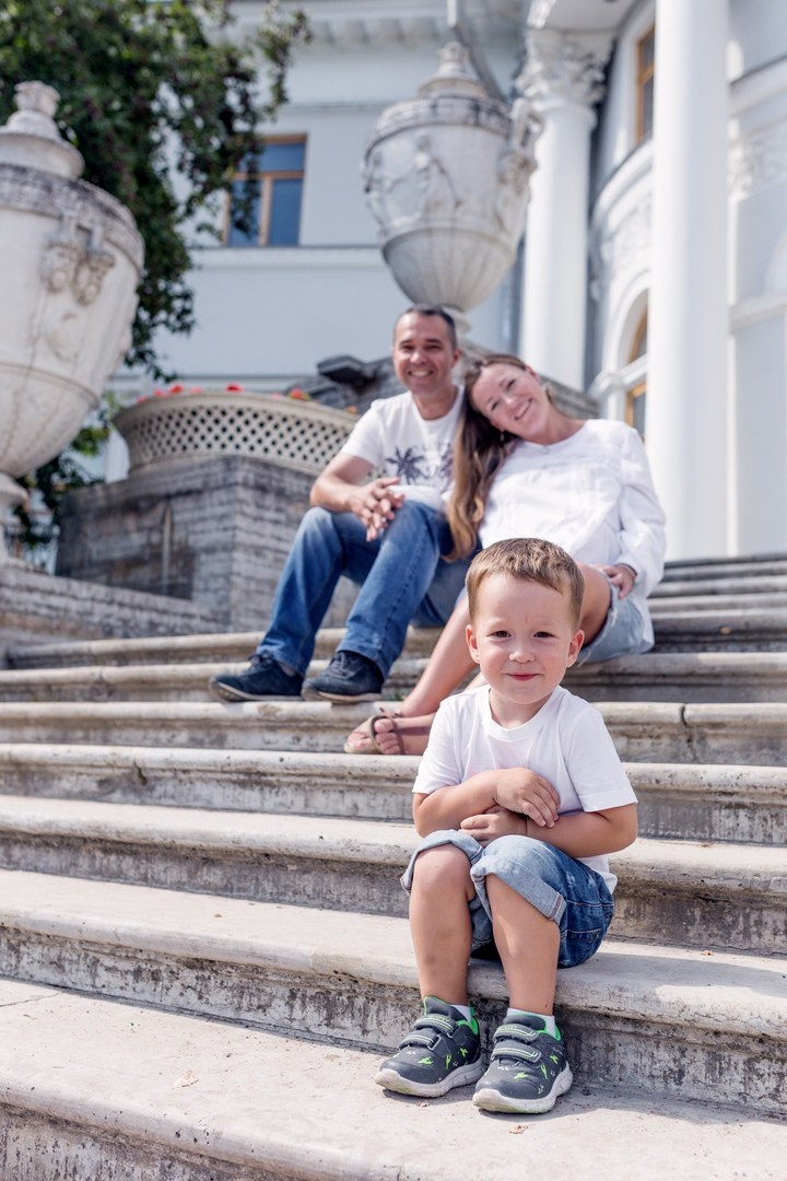 «Лето, семья, парк: идеальная фотосессия». Свадебный и Репортажный фотограф в Санкт-Петербурге
