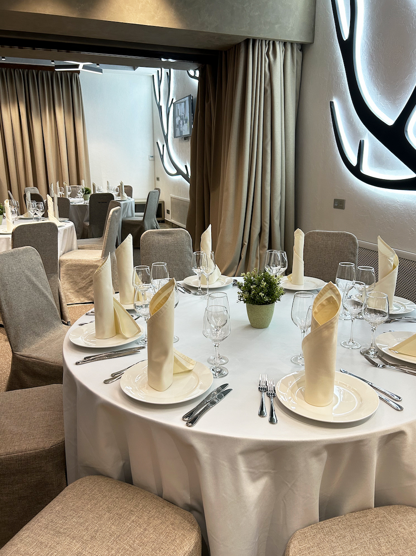 Площадка № 1-9. Свадебный организатор Москва