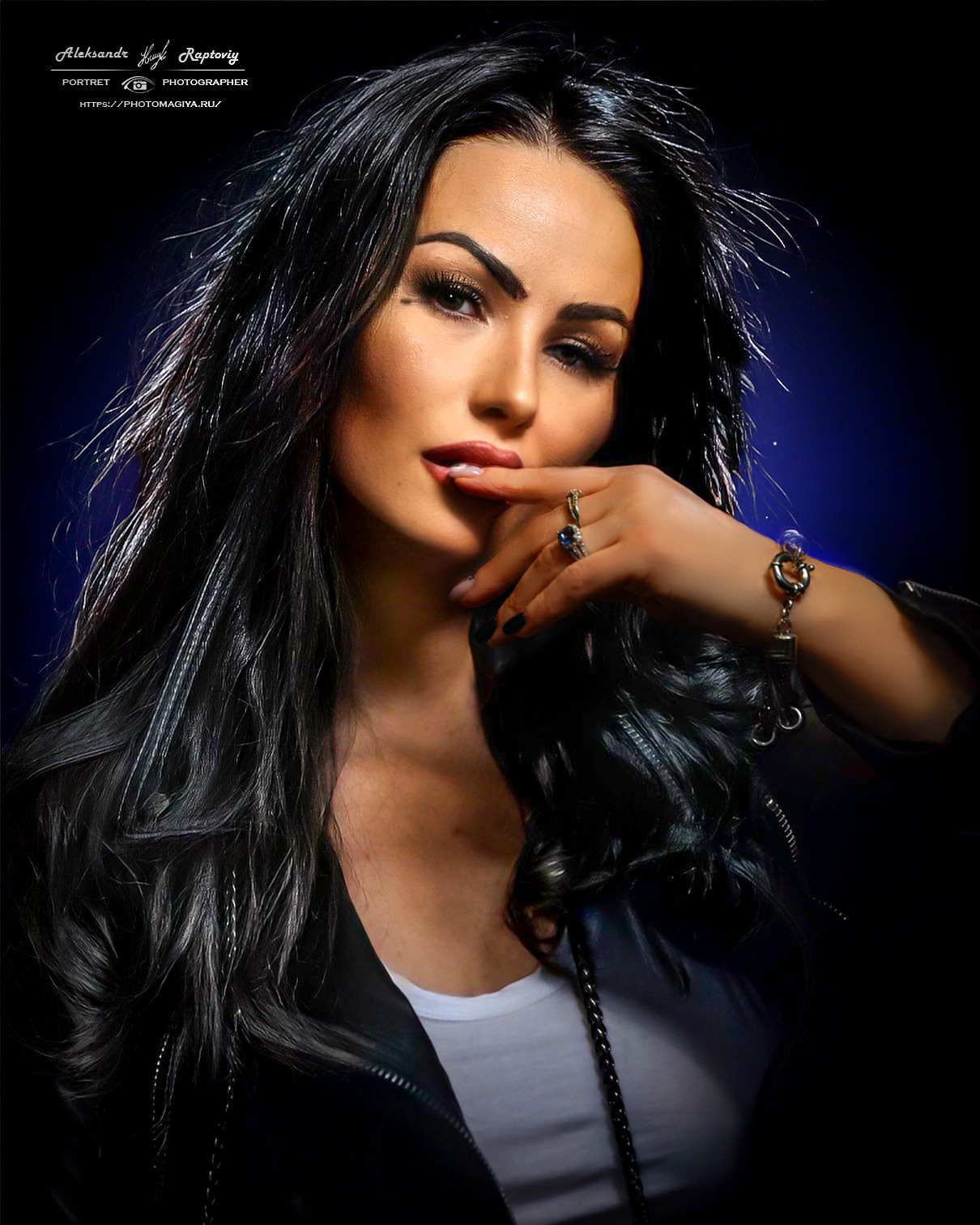 СТУДИЙНЫЕ ФОТО И ПОРТРЕТЫ. Раптовый Александр Предметный и рекламный фотограф в Москве