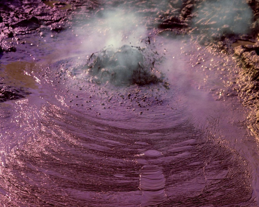 Кипящий грязевой котел