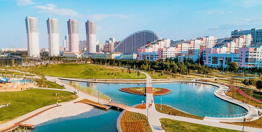 Фотосъёмка в московском парке — скамейки, фонтаны и тихие уголки природы