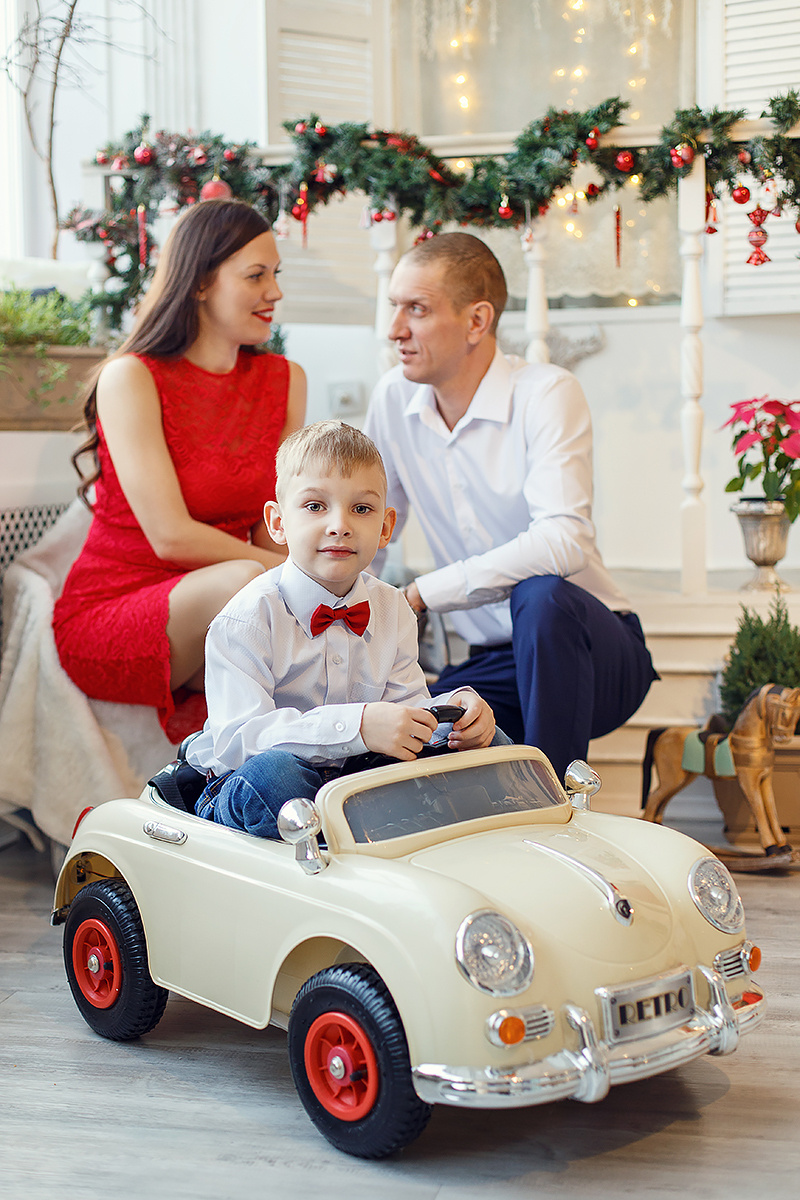 Фотосессия большой семьи из нескольких поколений. Семейный фотограф Ульяна Вдовкина г. Екатеринбург