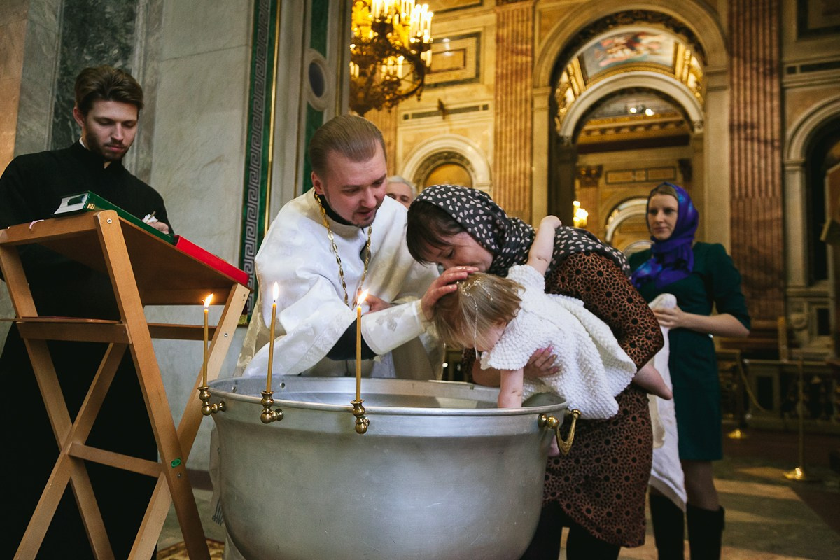 Крещение в Исаакиевском соборе малыша, Санкт-Петербург. Фотограф крещение венчание в Петербурге! Помогает подобрать храм и посоветовал душевного батюшку в СПб