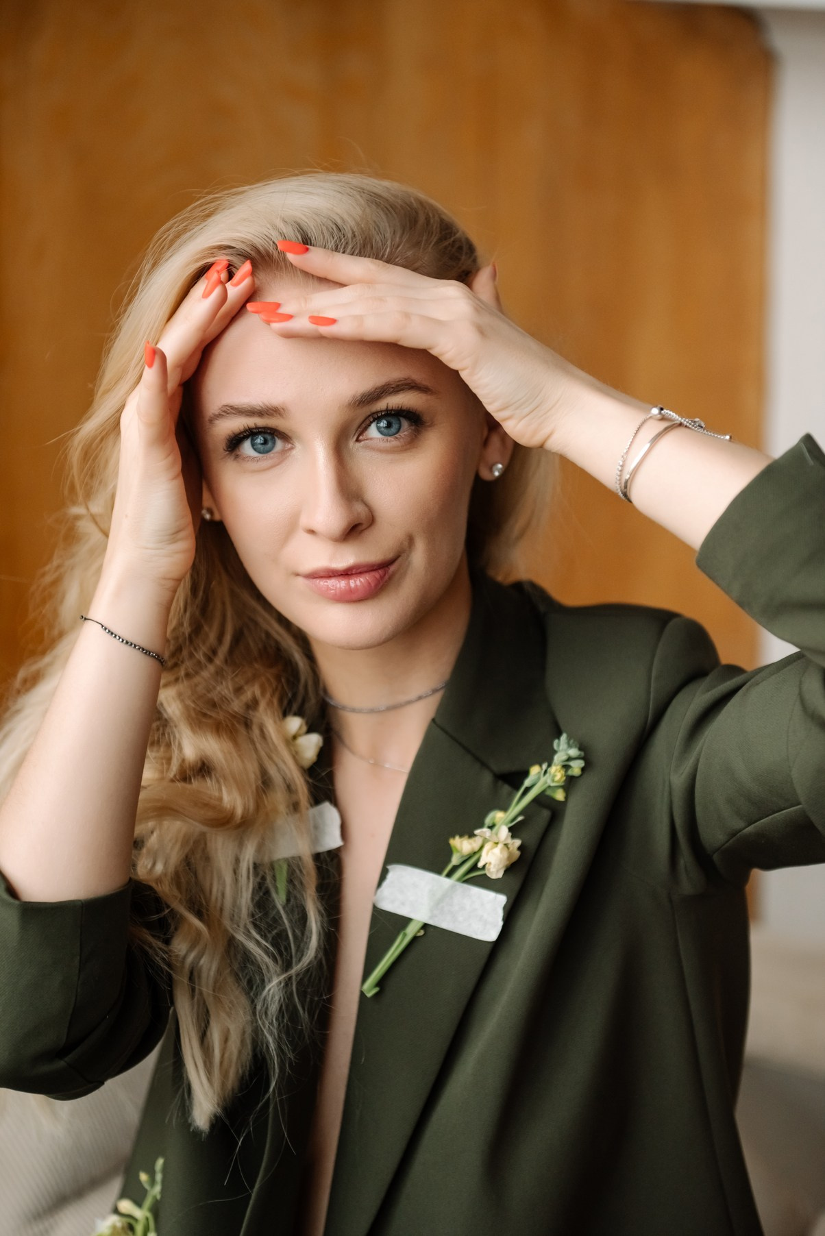 Индивидуальная. Деловой образ с цветами. Свадебный и сеейный фотограф в Санкт-Петербурге Елена Худякова