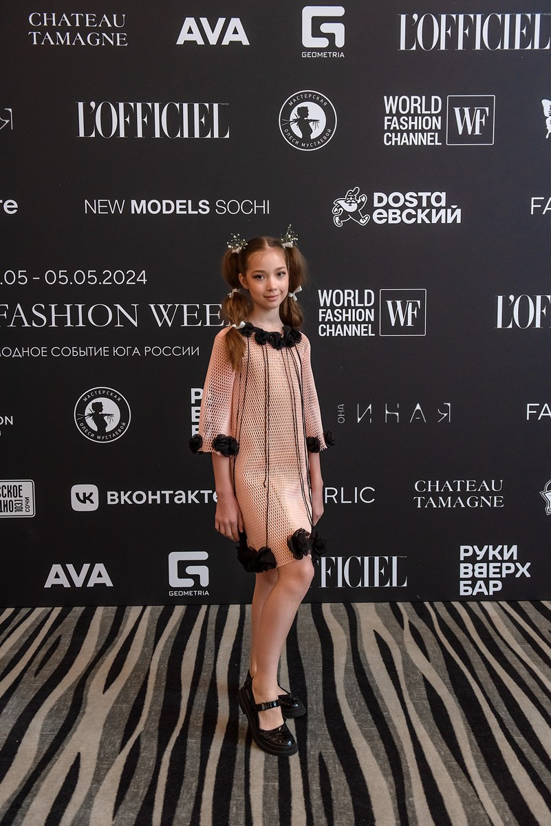 SochiFashionWeek2024 дизайнер Анохина. Семейный и коммерческий фотограф в Сочи Александр Бодунов