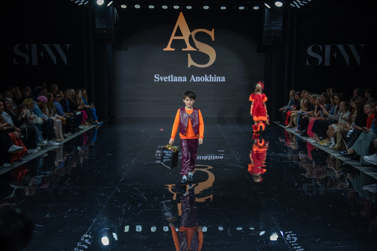 SochiFashionWeek2024 дизайнер Анохина Светлана. Семейный и коммерческий фотограф в Сочи Александр Бодунов
