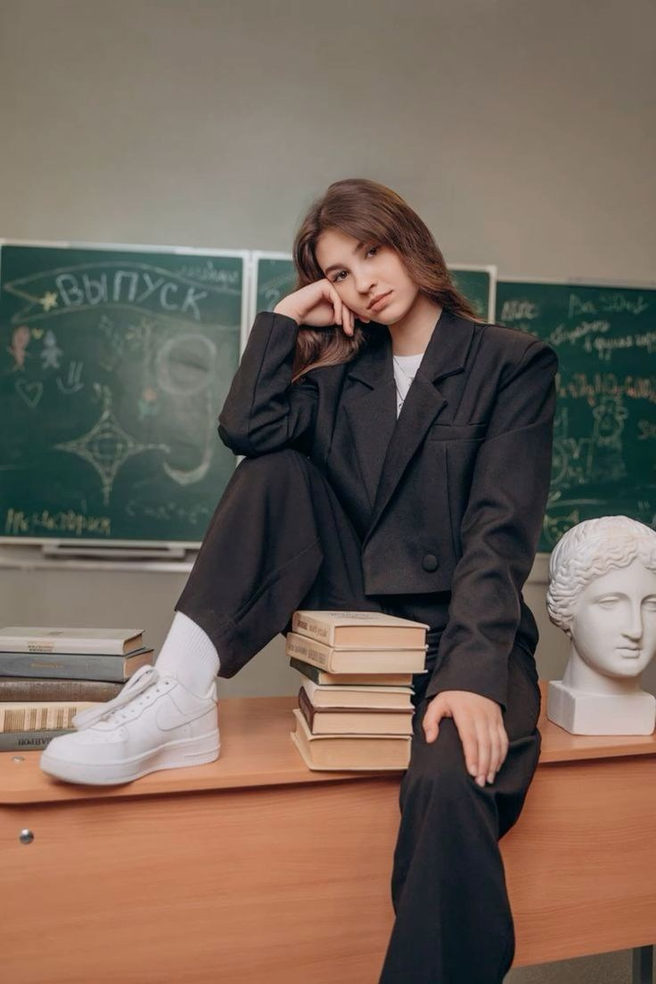 Портреты. XPLACEMEDIA — Виньетки в Актобе. Выпускные альбомы в Актобе