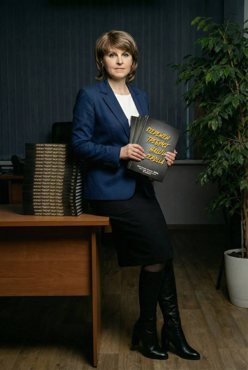 Бизнес портреты. Шаблоны и дизайны выпускных альбомов и фотокниг