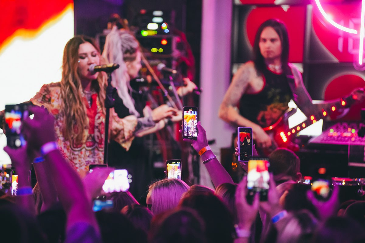 Концерт LINDA в РУКИ ВВЕРХ БАР в Ростове-на-Дону