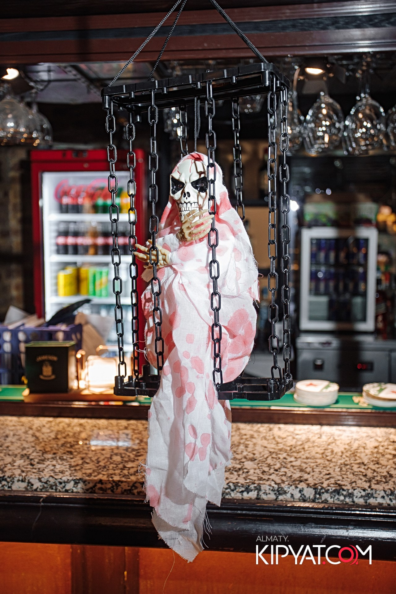 БОЧОНОК НА ЖАНДОСОВА. КИПЯТКОМ АЛМАТЫ!