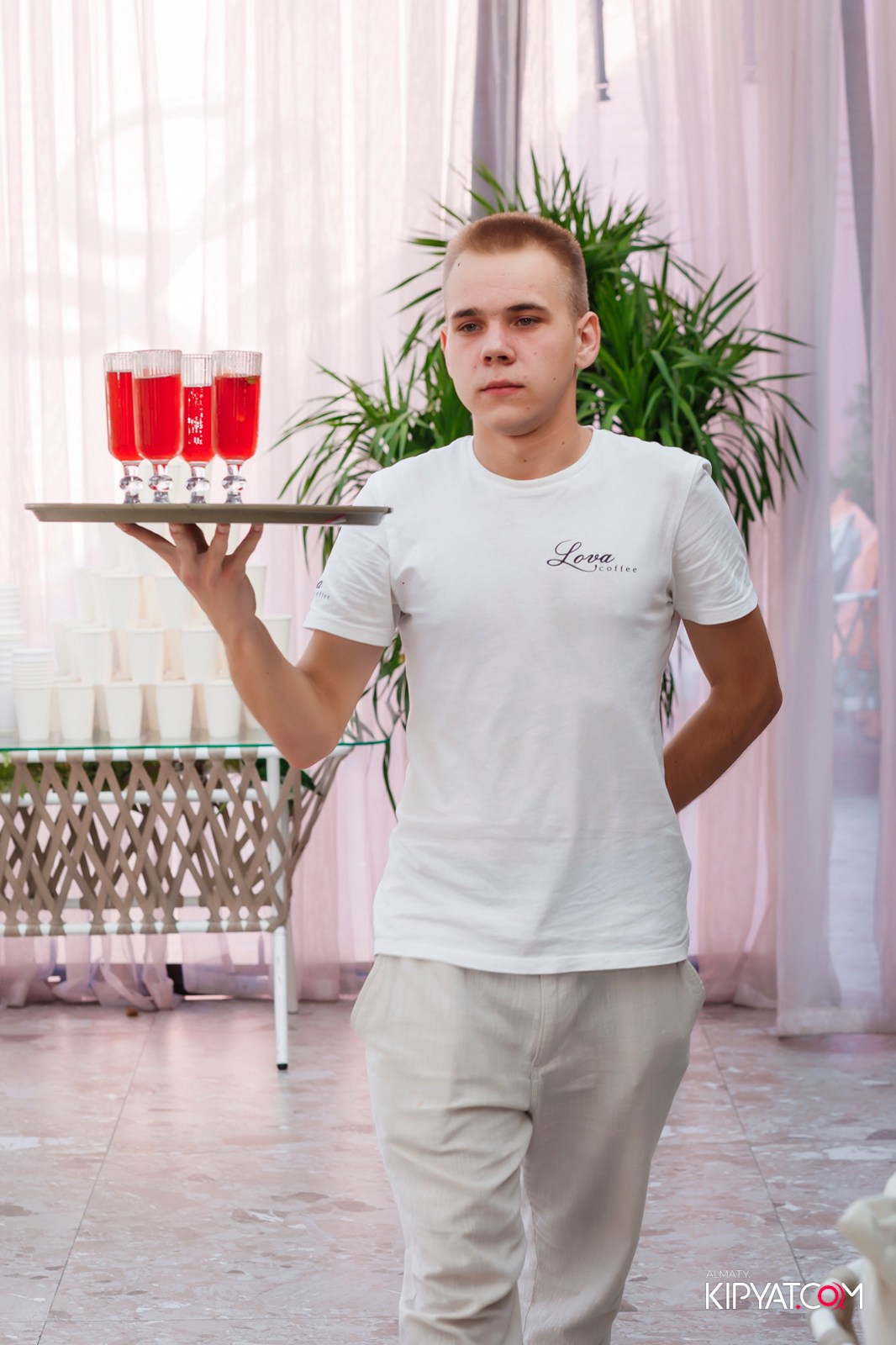 LOVA COFFEE. КИПЯТКОМ АЛМАТЫ!