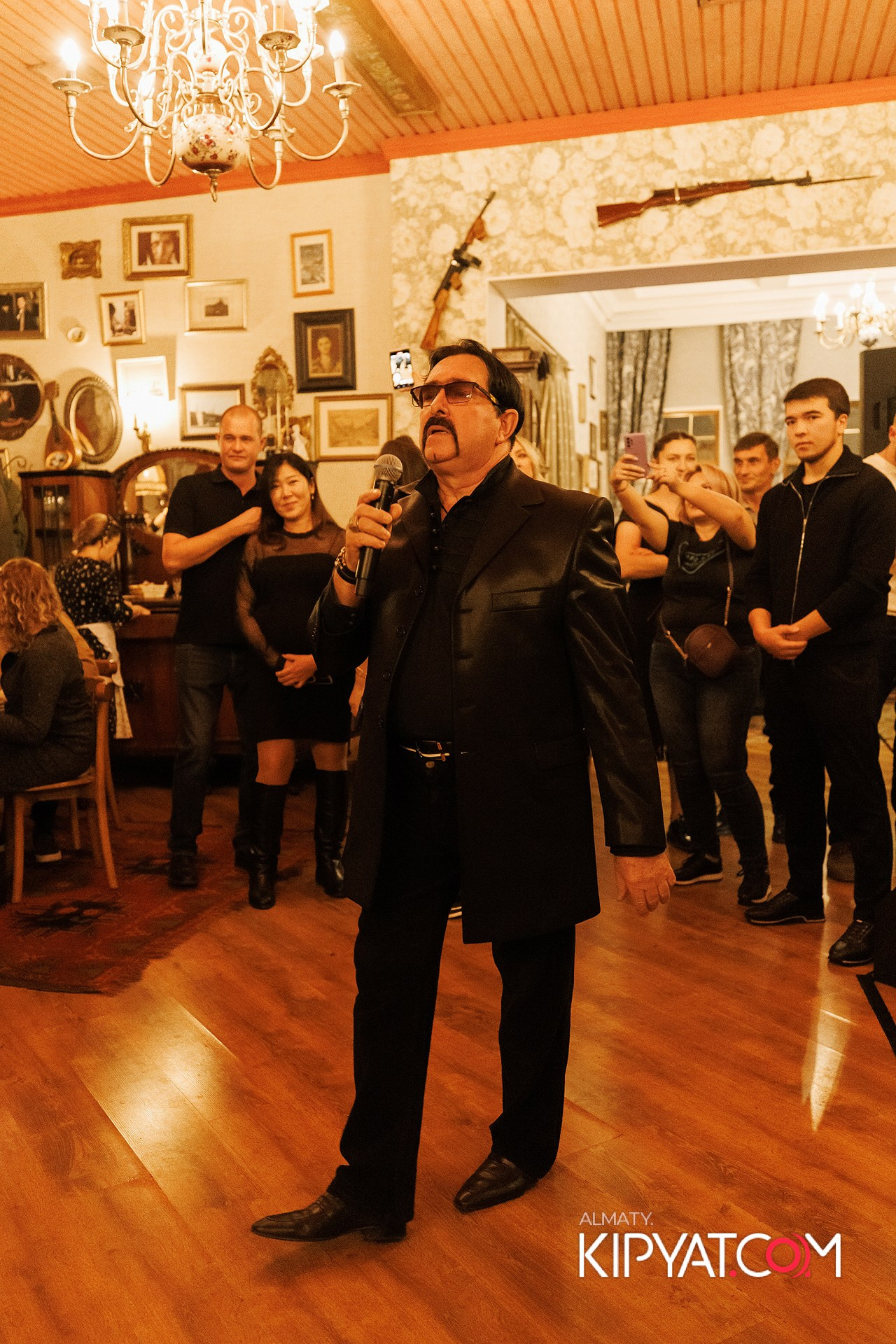 РЕСТОРАН «МАРЬИНА РОЩА». КИПЯТКОМ АЛМАТЫ!