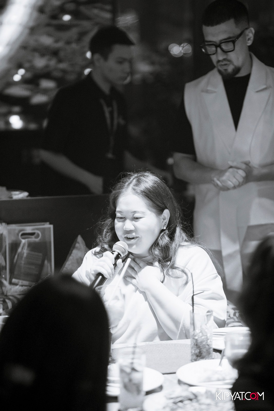 FRIENDS BAR & TERRACE. КИПЯТКОМ АЛМАТЫ! Фотосъемка мероприятий в Алматы