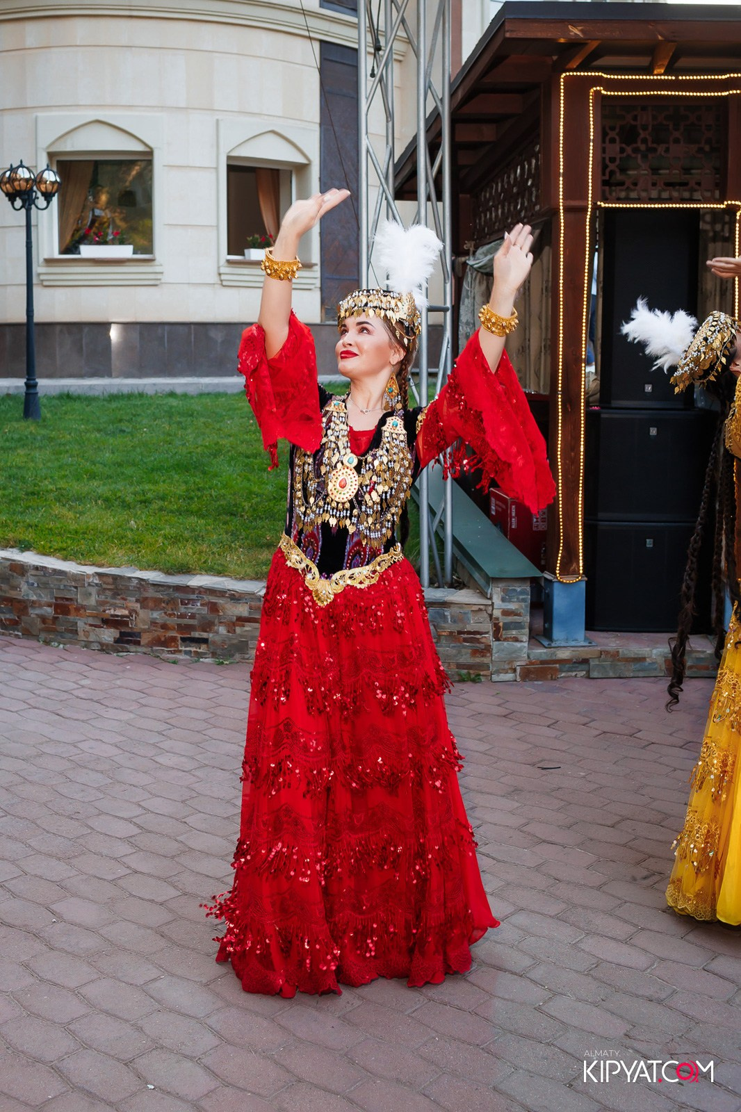 РЕСТОРАН УЧ ЛЯГАН. КИПЯТКОМ АЛМАТЫ!