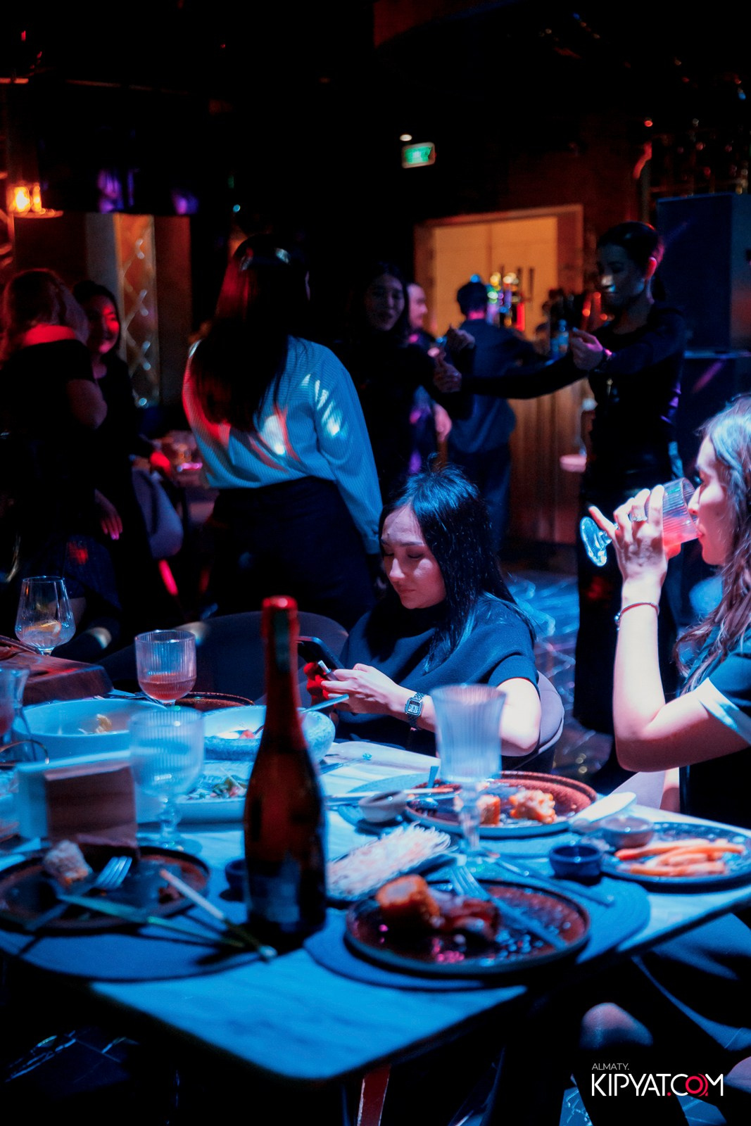 MOOD KARAOKE & TERRACE. КИПЯТКОМ АЛМАТЫ!